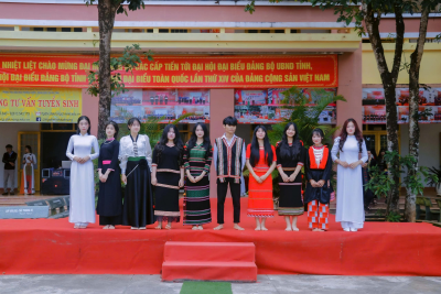 Trung tâm Giáo dục thường xuyên – Ngoại ngữ, Tin học tỉnh Lâm Đồng chú trọng thực hiện các hoạt động giáo dục đạo đức, lối sống, vấn đề cốt lõi nhằm giữ vững an ninh trật tự.