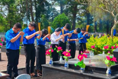 HOẠT ĐỘNG TRI ÂN ANH HÙNG LIỆT SĨ